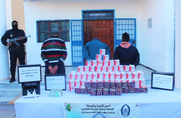 شرطة ورقلة توقف ثلاثة أشخاص وتحجز 44700 كبسولة من المؤثرات العقلية