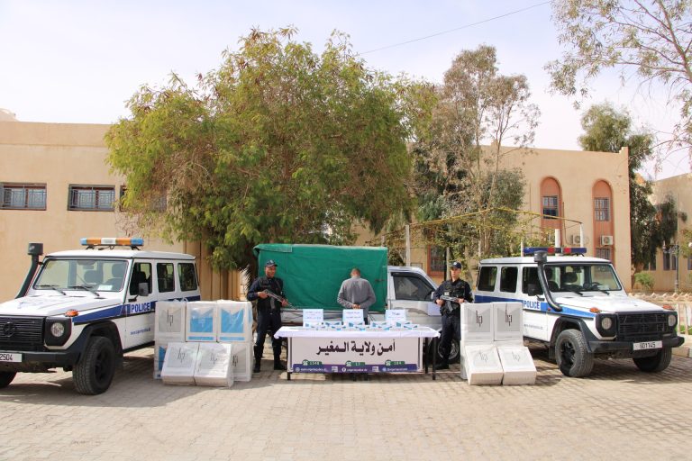 شرطة المغير : توقيف شخص عن تهمة التهريب وضبط 7540 علبة سجائر أجنبية