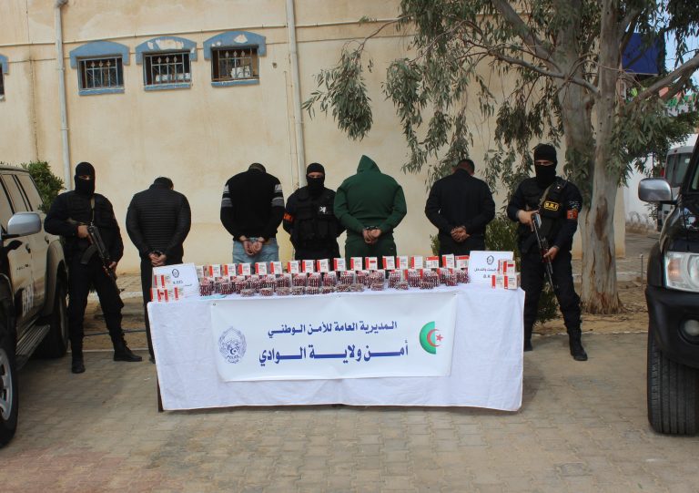 شرطة الوادي تفكك نشاط شبكة إجرامية وتحجز 8025 كبسولة بريغبالين 300 ملغ
