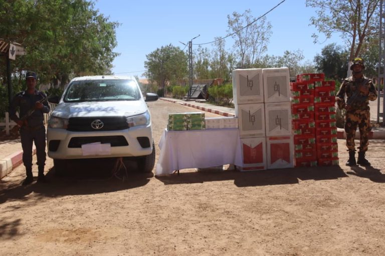 جمارك إيليزي : حجز 7500 علبة سجائر أجنبية الصنع و2880 علبة معسل