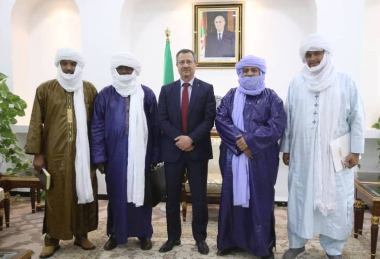 وزير الأشغال العمومية يستقبل نوابا من المجلس الشعبي الوطني عن ولايتي تمنراست وعين قزام