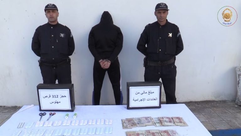 شرطة عنابة : توقيف شخصين وحجز كمية من المؤثرات العقلية والمرجان