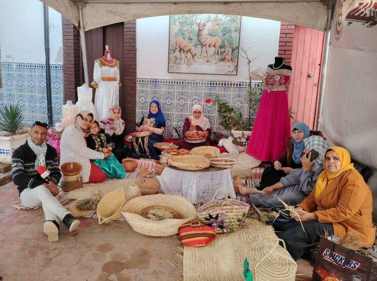دار الصناعة التقليدية والحرف لولاية مستغانم تحتفي باليوم العالمي للمرأة