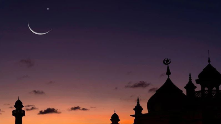 عيد الفطر : ليلة ترقب هلال شوال السبت القادم