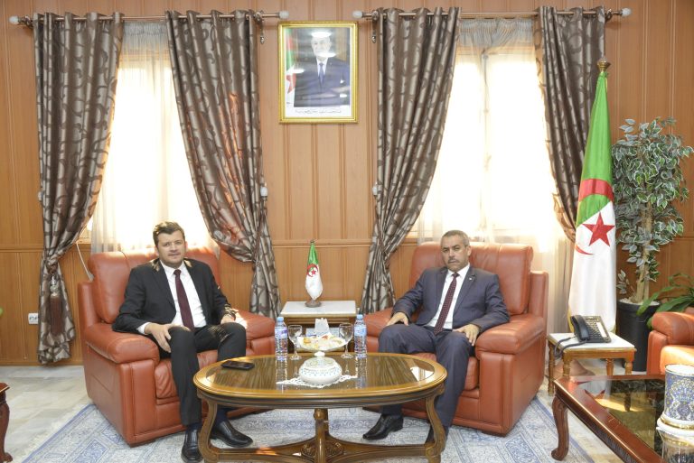البكالوريا المهنية : وزير التربية الوطنية يتحادث مع وزير التكوين والتعليم المهنيين