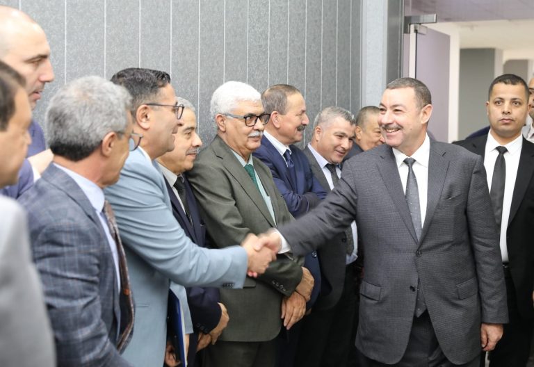 وزير النقل السيد السعيد سعيود يهنئ موظفي وعمال قطاع النقل