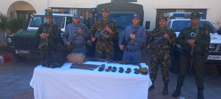 جمارك النعامة : حجز سلاحين من نوع كلاشينكوف و171 طلقة عيار