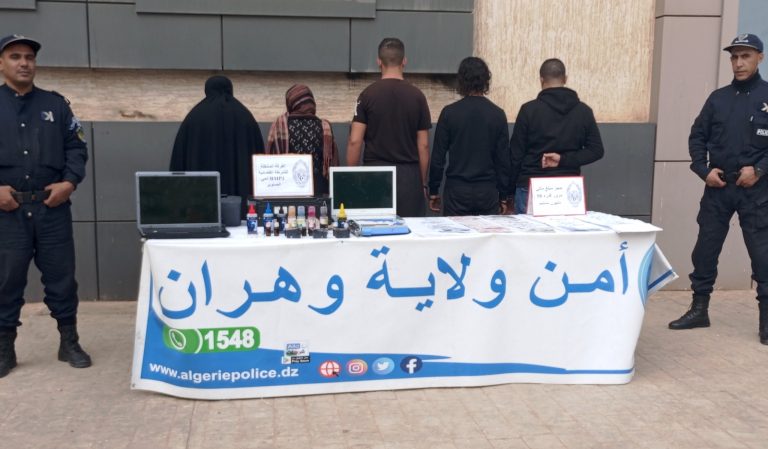 شرطة وهران تطيح بشكة إجرامية لتزوير العملة الوطنية وتحجز 58 مليون سنتيم مزورة