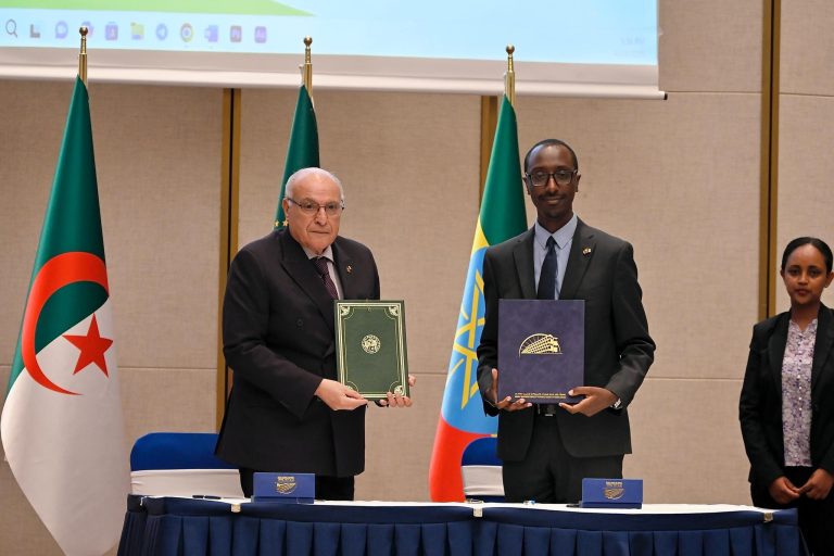 الجزائر وإثيوبيا تؤكدان ارادتهما في ترجمة علاقاتهما “الممتازة” إلى التزامات اقتصادية