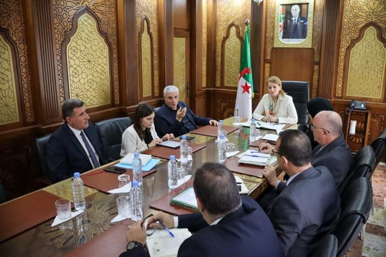 وزيرة السياحة تستقبل “المعرض الدولي للصناعة التقليدية – أرتخيانو إن فييرا”