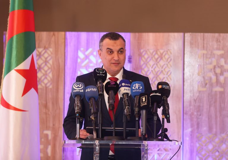 زروقي : إطلاق تقنية الجيل الخامس خلال السداسي الثاني من السنة الجارية