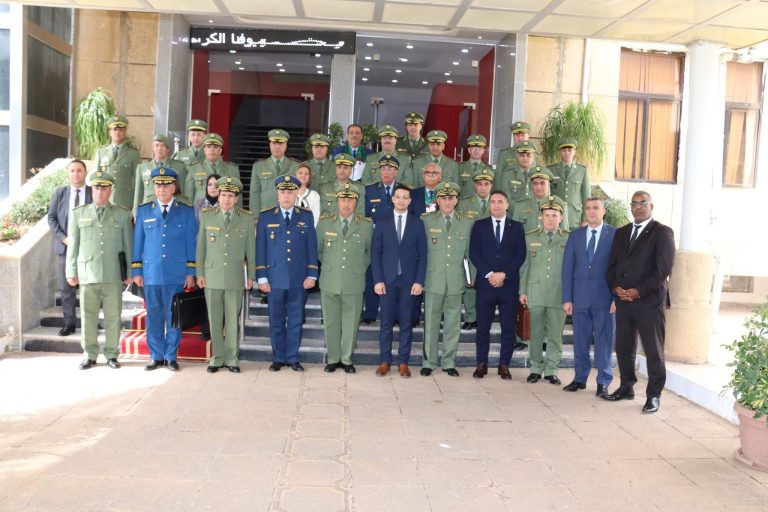 وفد من لجنة الدفاع الوطني يزور مقر قيادة الناحية العسكرية الأولى