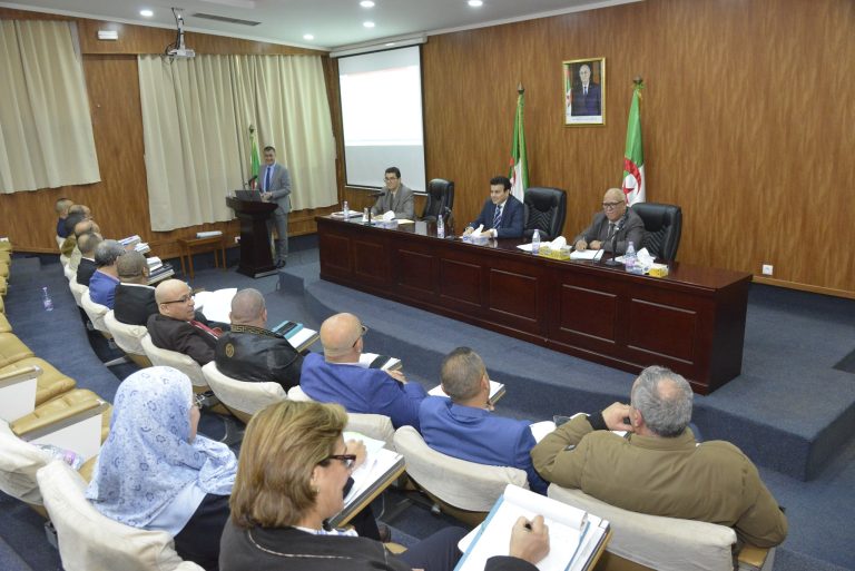 جلسة عمل خاصة بموظفي التوجيه والإرشاد المدرسي والمهني