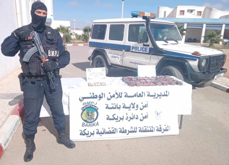 شرطة باتنة توقف شخصين وتحجز 4590 كبسولة من المؤثرات العقلية