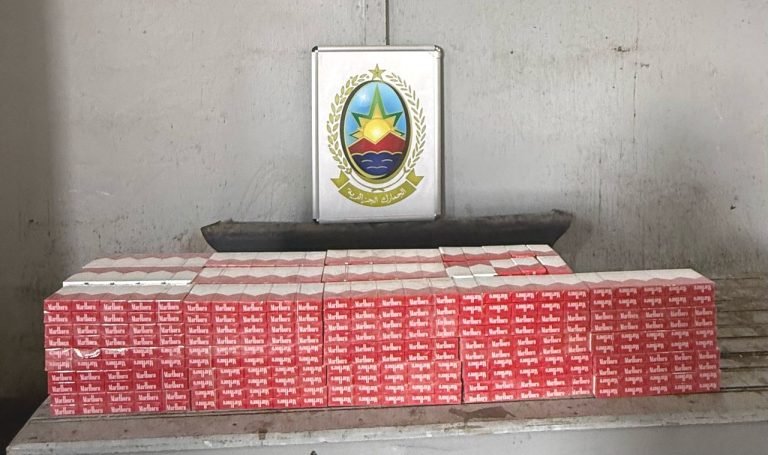 جمارك : حجز 710 علبة سجائر مخبأة بإحكام داخل سيارة بميناء الجزائر