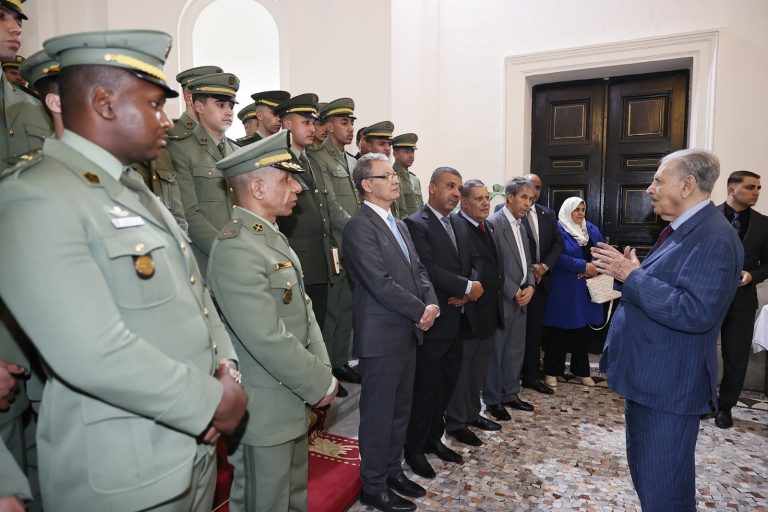 قوجيل يؤكد على الدور المحوري للجيش الوطني الشعبي في الحفاظ على السلامة الترابية للبلاد