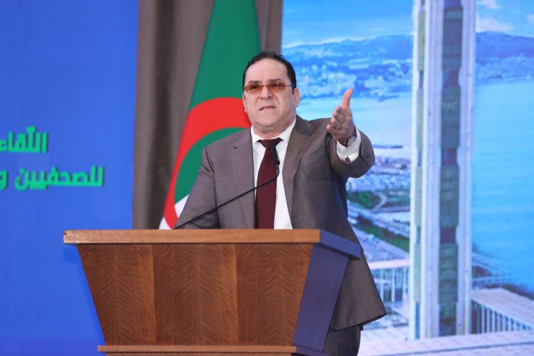 وزير الاتصال ينوه بالتجاوب الكبير للصحافيين مع مسعى استحداث جبهة إعلامية وطنية موحدة