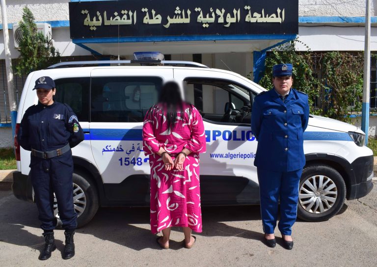 شرطة عين الدفلى تطيح بمحتالة تستعمل طقوس السحر والشعوذة للنصب وسرقة ضحاياها