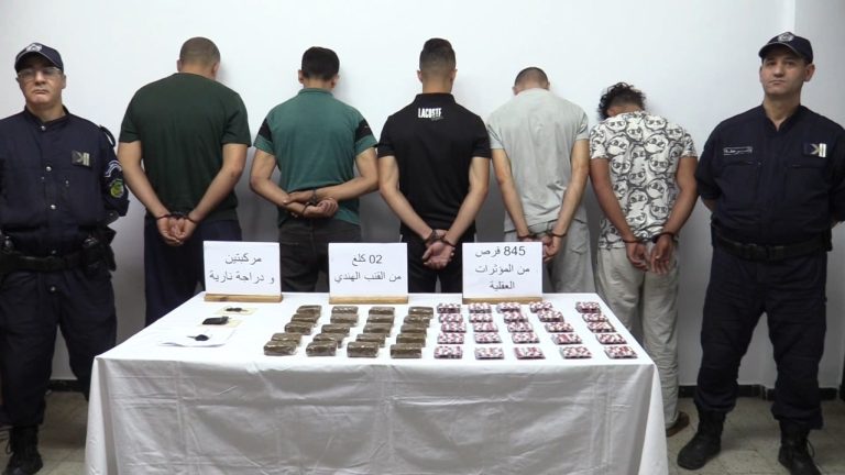 شرطة الأبيار تضبط 2 كلغ من المخدرات وتوقّف خمسة أشخاص