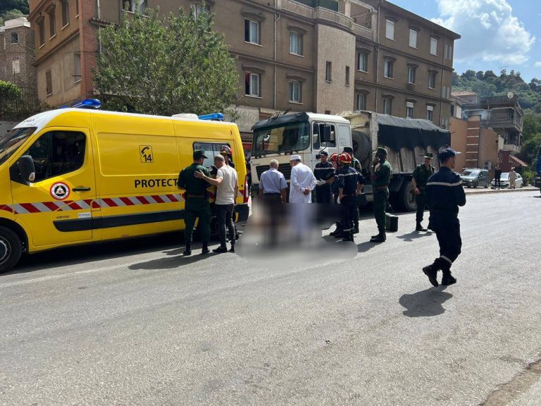 حادث مرور مأساوي بالحمدانية في المدية : وفاة طفلة دهسًا بشاحنة