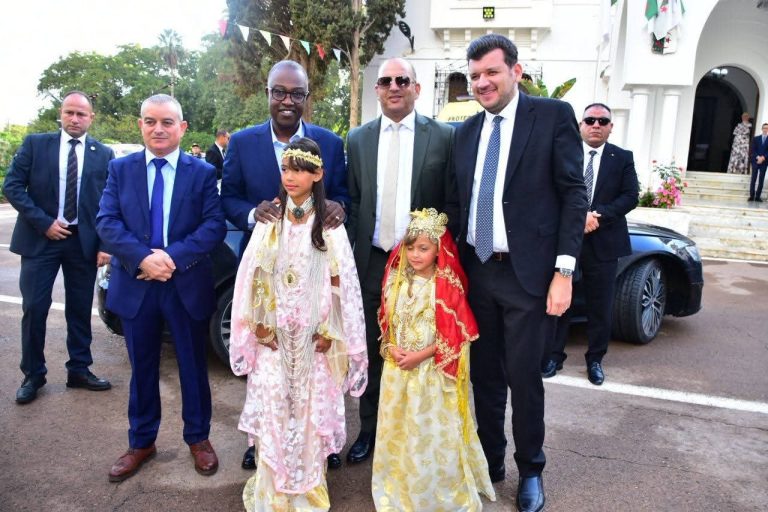 حيداوي يحل بمستغانم للإشراف على افتتاح الصالون الوطني للصناعة التحويلية