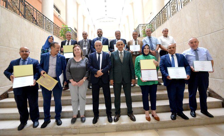 المجلس الشعبي الوطني يختتم دورتين تكوينيتين حول الاستثمار والاتصال الرقمي