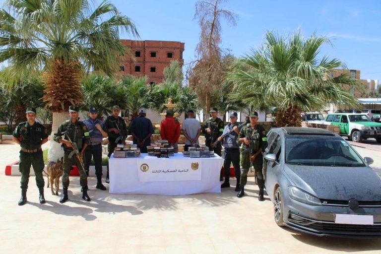 بشار : الجمارك والدرك يحبطان تهريب قرابة 70 كلغ من الكوكايين