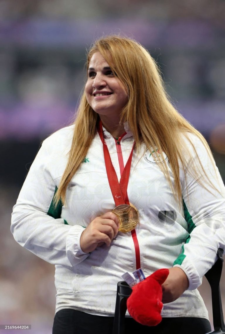 البطلة نسيمة صايفي تهدي الجزائر ذهبية في رمي القرص