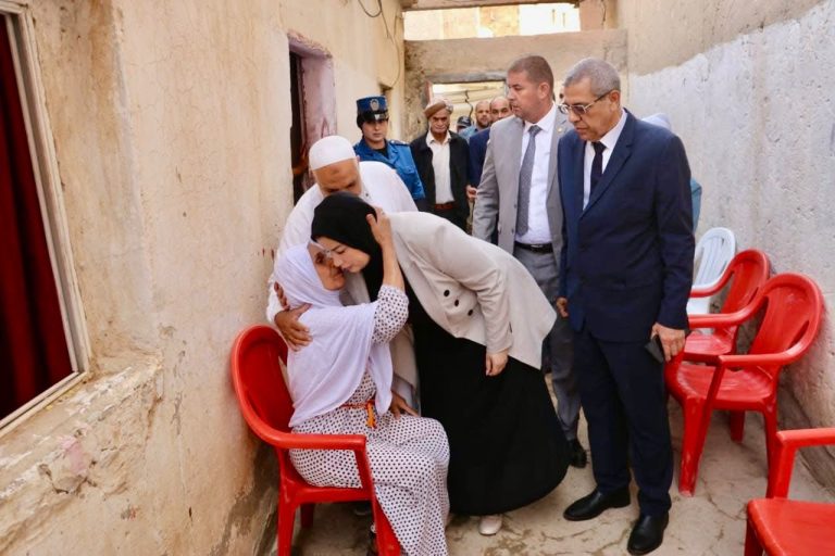 مولوجي تقدّم العزاء لعائلات ضحايا فيضانات سيدي عيسى