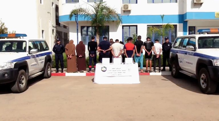 الشلف : تفكيك شبكة تهريب مهاجرين وإيقاف 13 شخصاً بينهم المدبرون