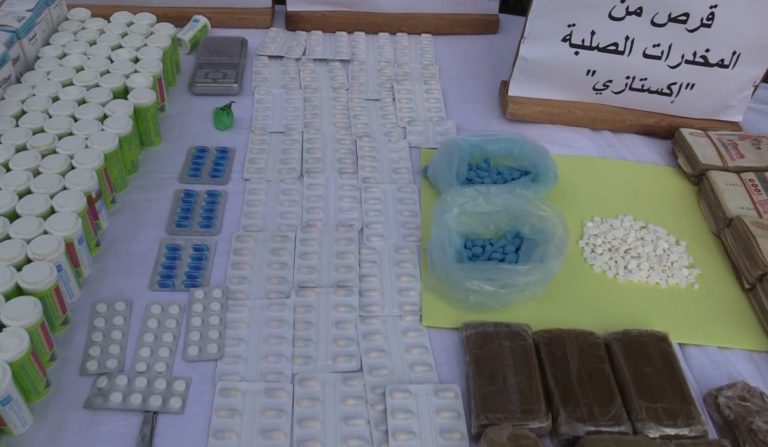 شرطة العاصمة تحجز أزيد من 4 آلاف قرص مهلوس و700 غرام كيف معالج