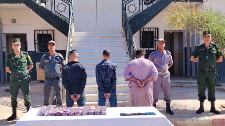 الدرك الوطني بتندوف يحجز 9 ألاف قرص مهلوس ويوقف 03 أشخاص