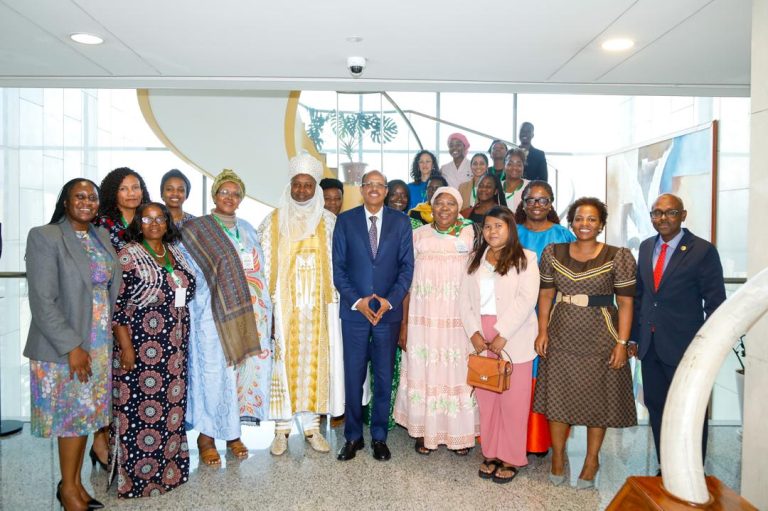رئيس مفوضية الاتحاد الإفريقي : إشراك المرأة ركيزة للسلام والتنمية في القارة