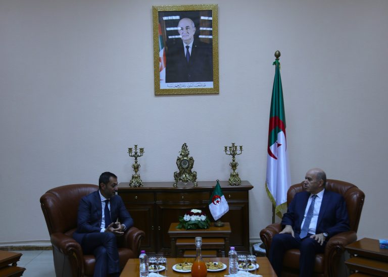 وزير العمل : السوق الجزائرية تزخر بالكفاءات الوطنية القادرة على تطوير أوريدو