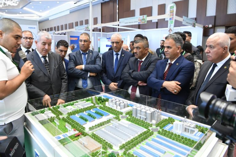 وفد عن لجنة الفلاحة في ولاية عنابة لحضور فعاليات الصالون الدولي للاستثمار الفلاحي والتكنولوجيا