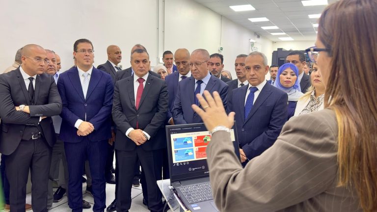 وزير البريد يُشرف على وضع نظام الوسائط المتعددة السحابي لاتصالات الجزائر بقسنطينة