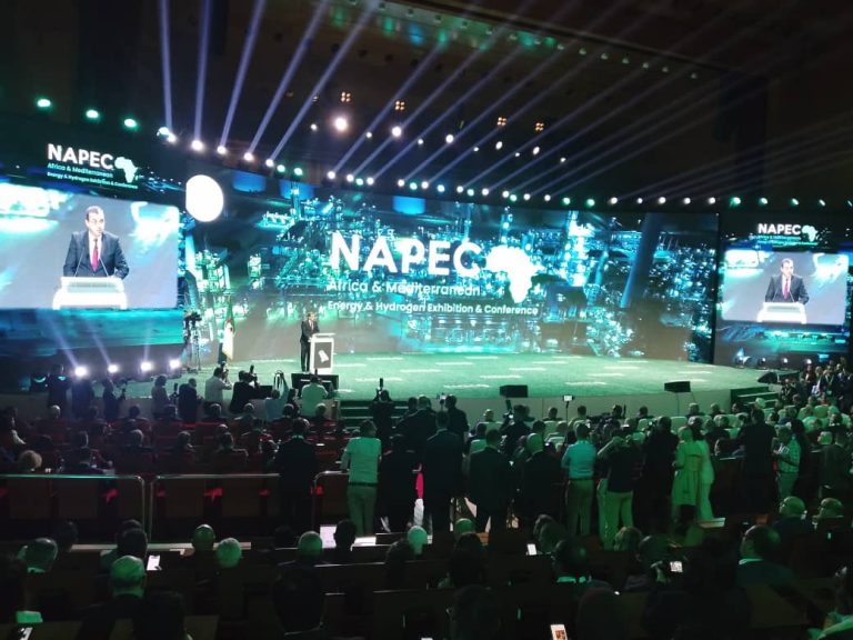 افتتاح الطبعة الـ13 لمعرض ومؤتمر إفريقيا وحوض المتوسط للطاقة والهيدروجين “ناباك 2025” بوهران