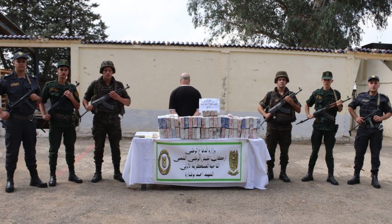 الجيش الوطني الشعبي : استسلام إرهابي وإحباط محاولات تهريب مخدرات خلال الأسبوع الأول من أكتوبر