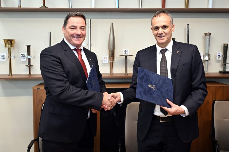 اللجنة الأولمبية الجزائرية تجدد اتفاقية الشراكة مع نظيرتها المجرية لتعزيز التعاون الأولمبي