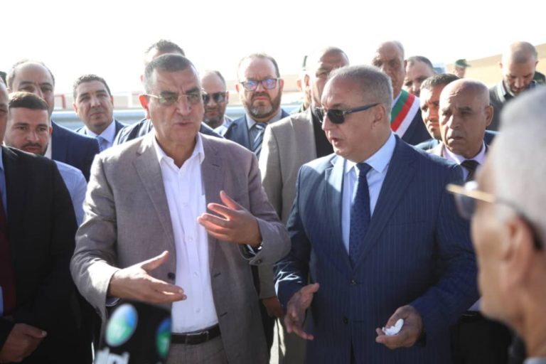 جلاوي يعاين مشروع ازدواجية الطريق الوطني رقم 14 بتيسمسيلت
