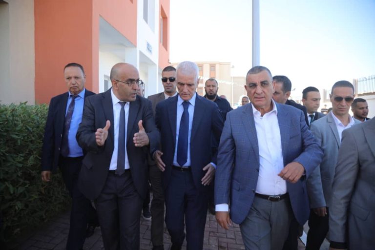 الجلفة : جلاوي يدعو إلى تطوير التكوين في مجال الهياكل القاعدية