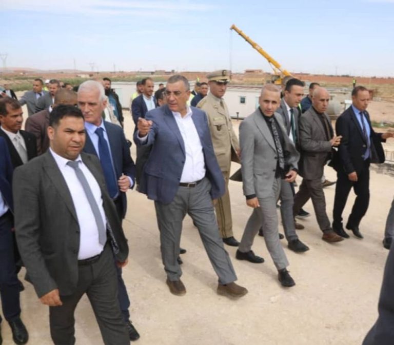 وزير الأشغال العمومية يعاين مشروع توسعة وإزدواجية الطريق الاجتنابي الشرقي لمدينة الجلفة