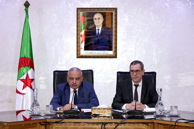 اجتماع تنسيقي بين وزارتي الداخلية والسكن لضبط قوائم البرنامج السكني بمناسبة ذكرى أول نوفمبر