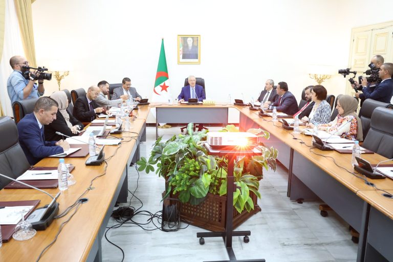 رئيس مجلس الأمة يشرف على اجتماع تنسيقي استعداداً لأشغال الجمعية 151 للاتحاد البرلماني الدولي بجنيف