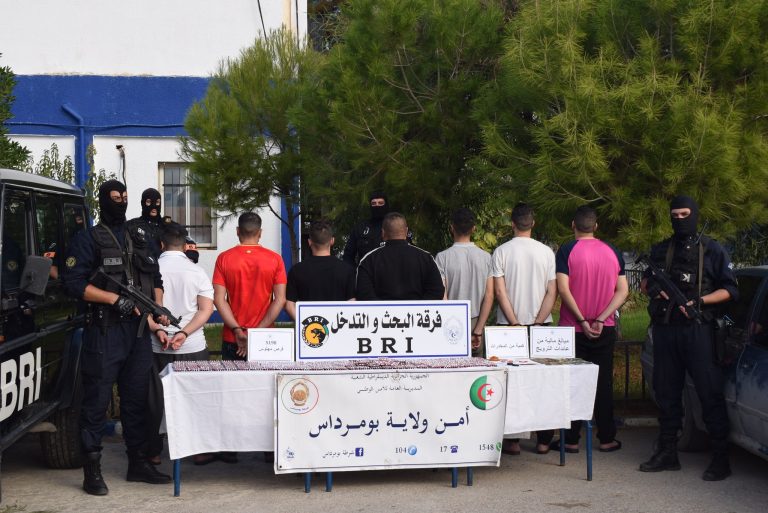 فرقة البحث والتدخل ببومرداس تطيح بشبكة إجرامية وتحجز 5198 كبسولة من المؤثرات العقلية