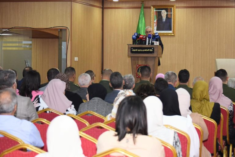 وزير المجاهدين يشرف على ندوة وطنية تخليدًا لاجتماع مجموعة الستة التاريخية