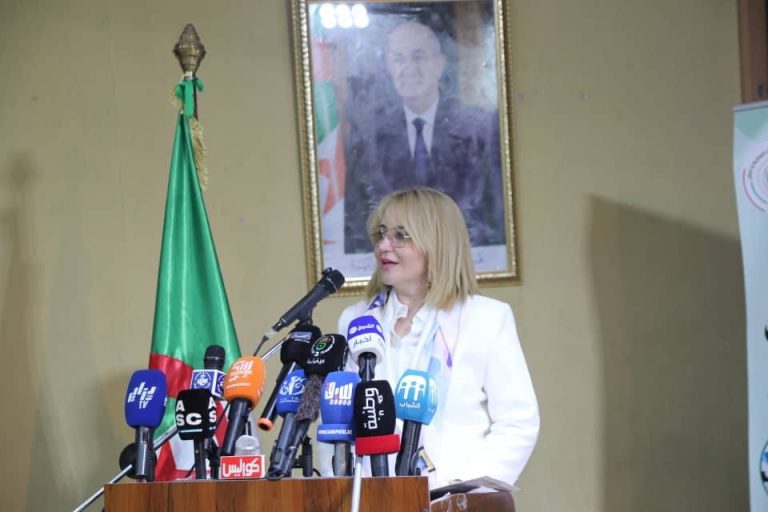 ورقلة : ابتسام حملاوي تدعو إلى تفعيل لجان الأحياء والقرى لدعم التنمية المحلية