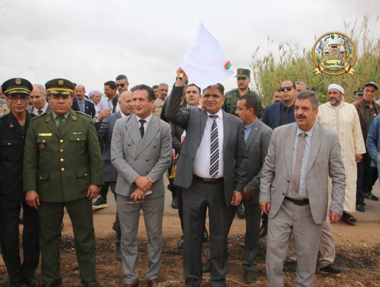 سعيدة | والي سعيدة يعطي إشارة انطلاق موسم الحرث والبذر 2025/2026