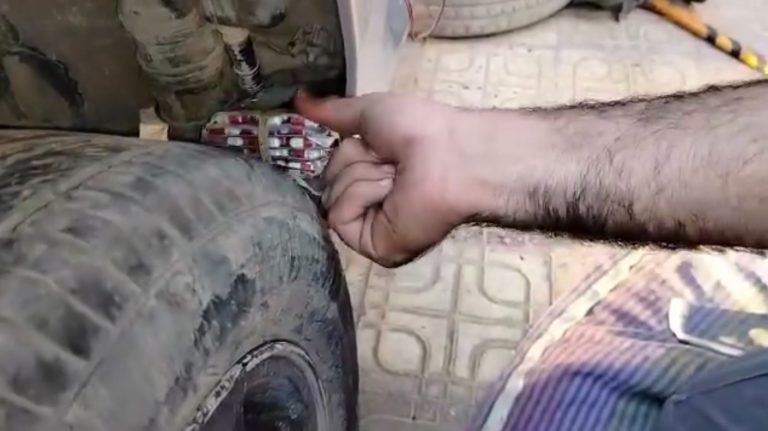 الجمارك توقف شخصين وتحجز 9000 قرص مهلوس بتندوف