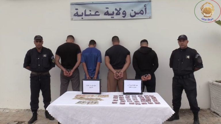 الأمن الحضري الخامس عشر بعنابة يطيح بمروجي المؤثرات العقلية ويحجز أزيد من 500 قرص مهلوس